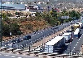 Retenciones en la A-92 en Loja tras el accidente este miércoles.