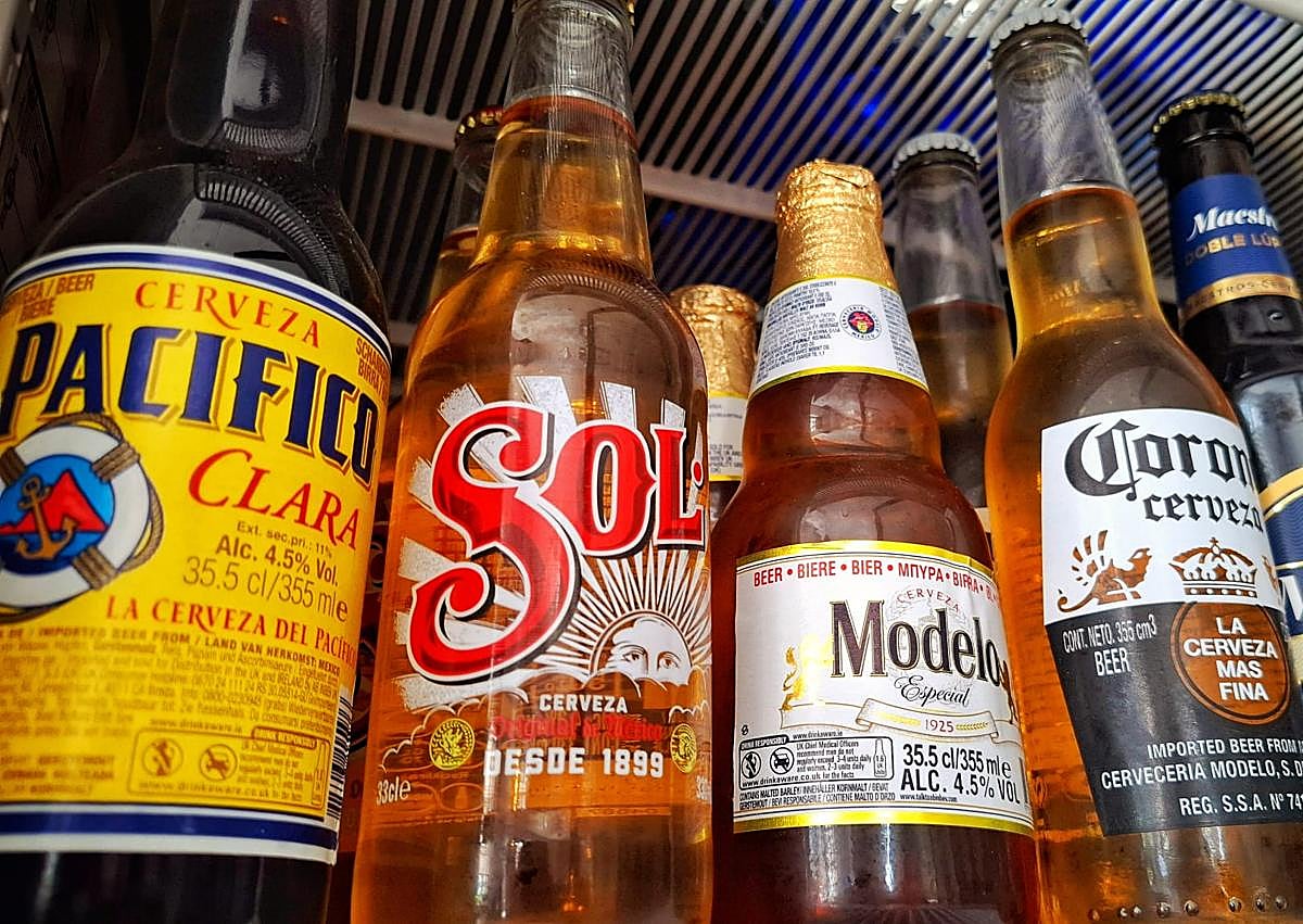 Imagen secundaria 1 - El restaurante de Granada que triunfa con alitas «muy picantes» y comida Tex-Mex