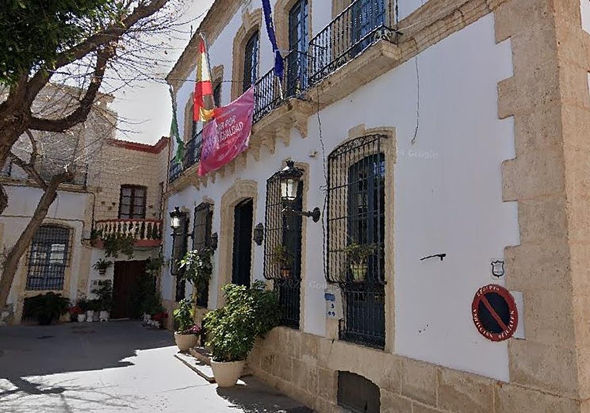 Fachada del Ayuntamiento de Níjar.