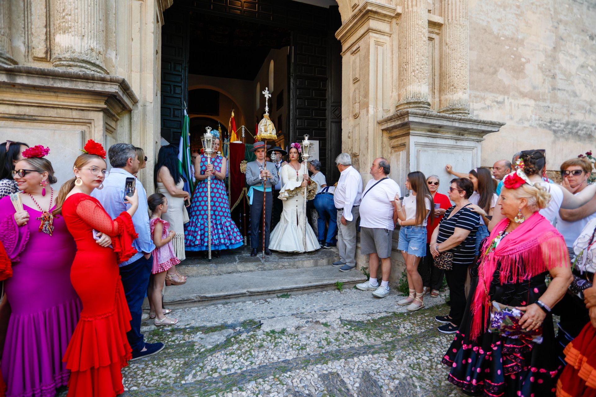 Granada pone en marcha 700 peregrinos y 55 carretas para El Rocío