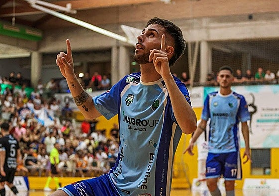 Inagroup El Ejido mira hacia arriba y ya piensa en ganar en Ferrol.