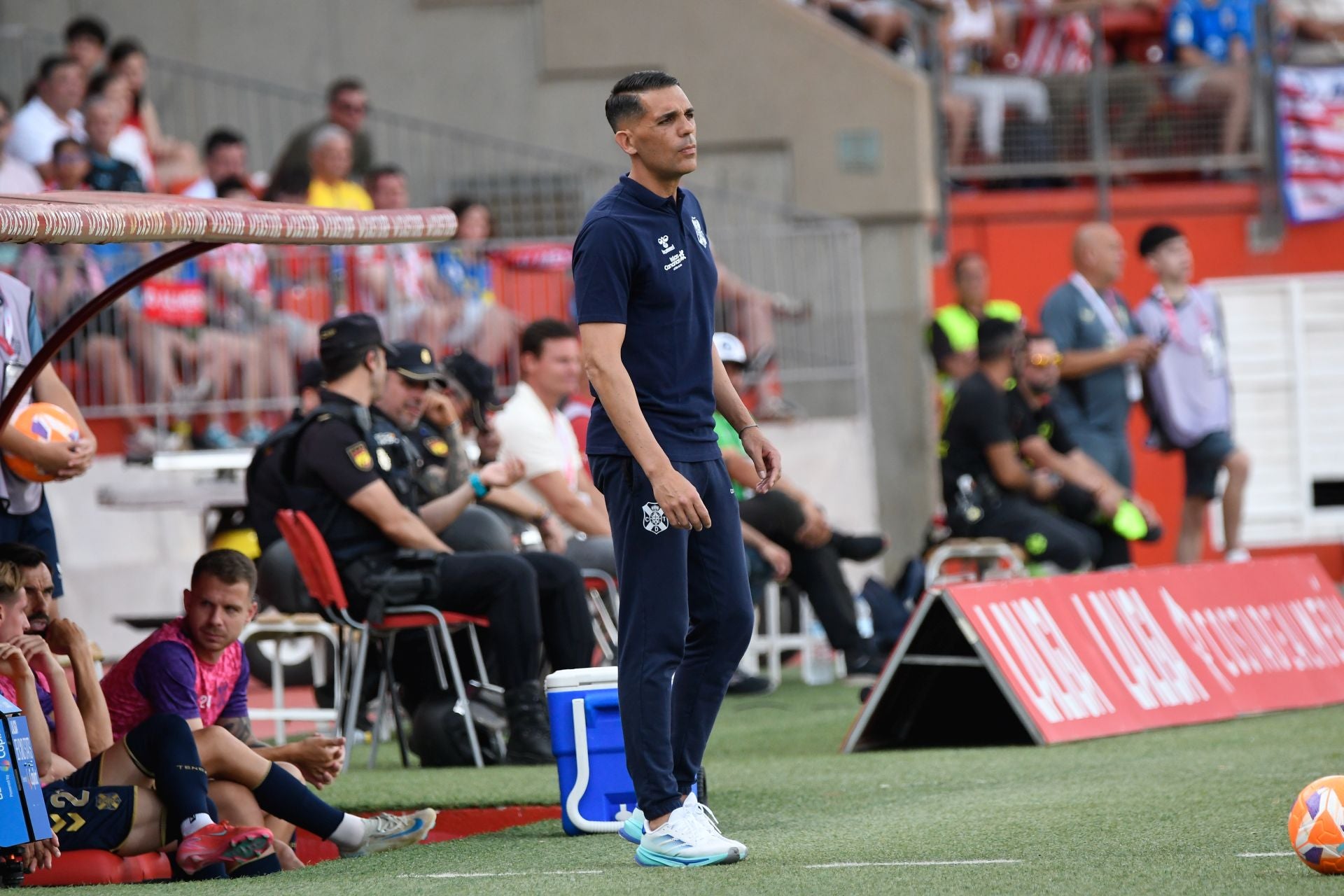 El Almería, control y clase