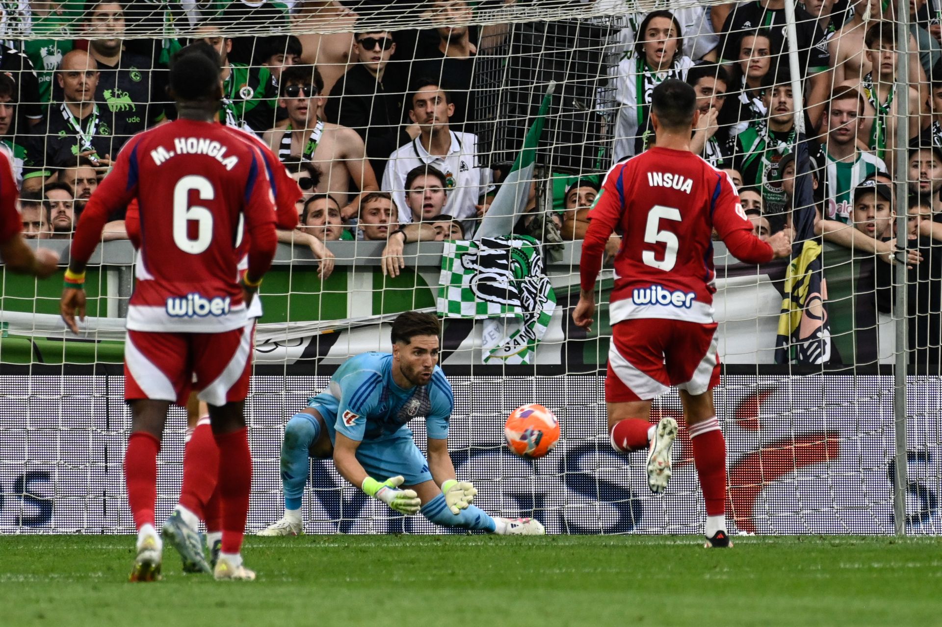 El Racing - Granada CF, en imágenes