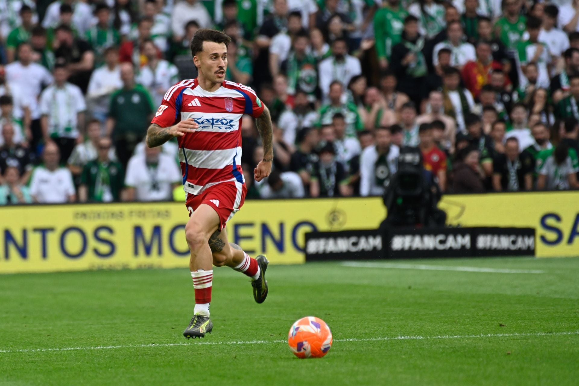 El Racing - Granada CF, en imágenes