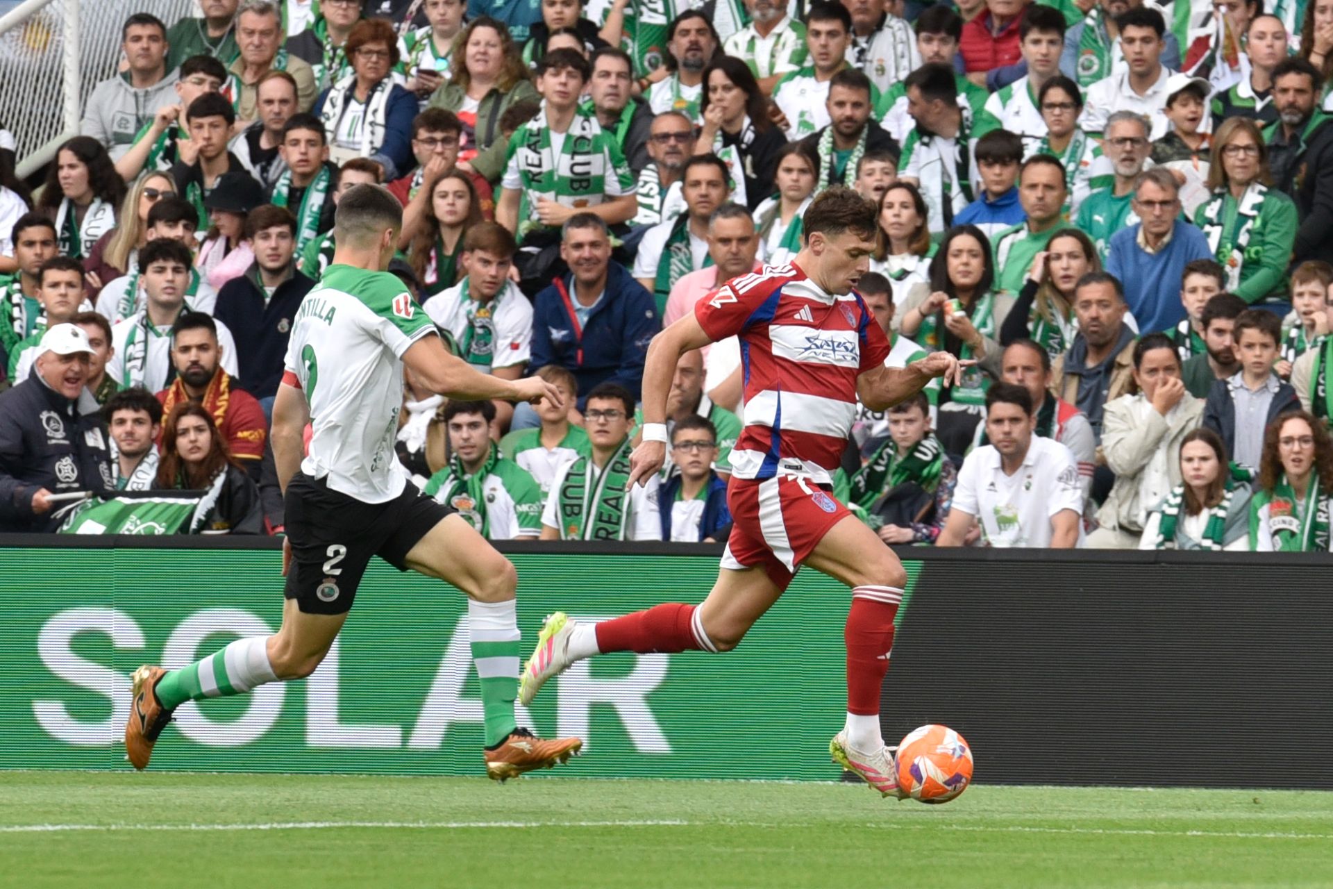 El Racing - Granada CF, en imágenes