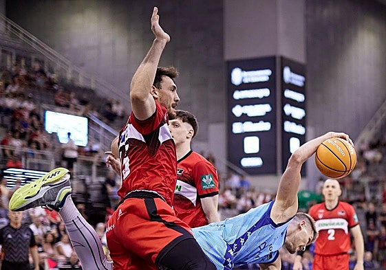 Tras el último baile en ACB, a Aurrecoechea, Ubal y Rousselle le esperan una liga muy dura con la Primera FEB.