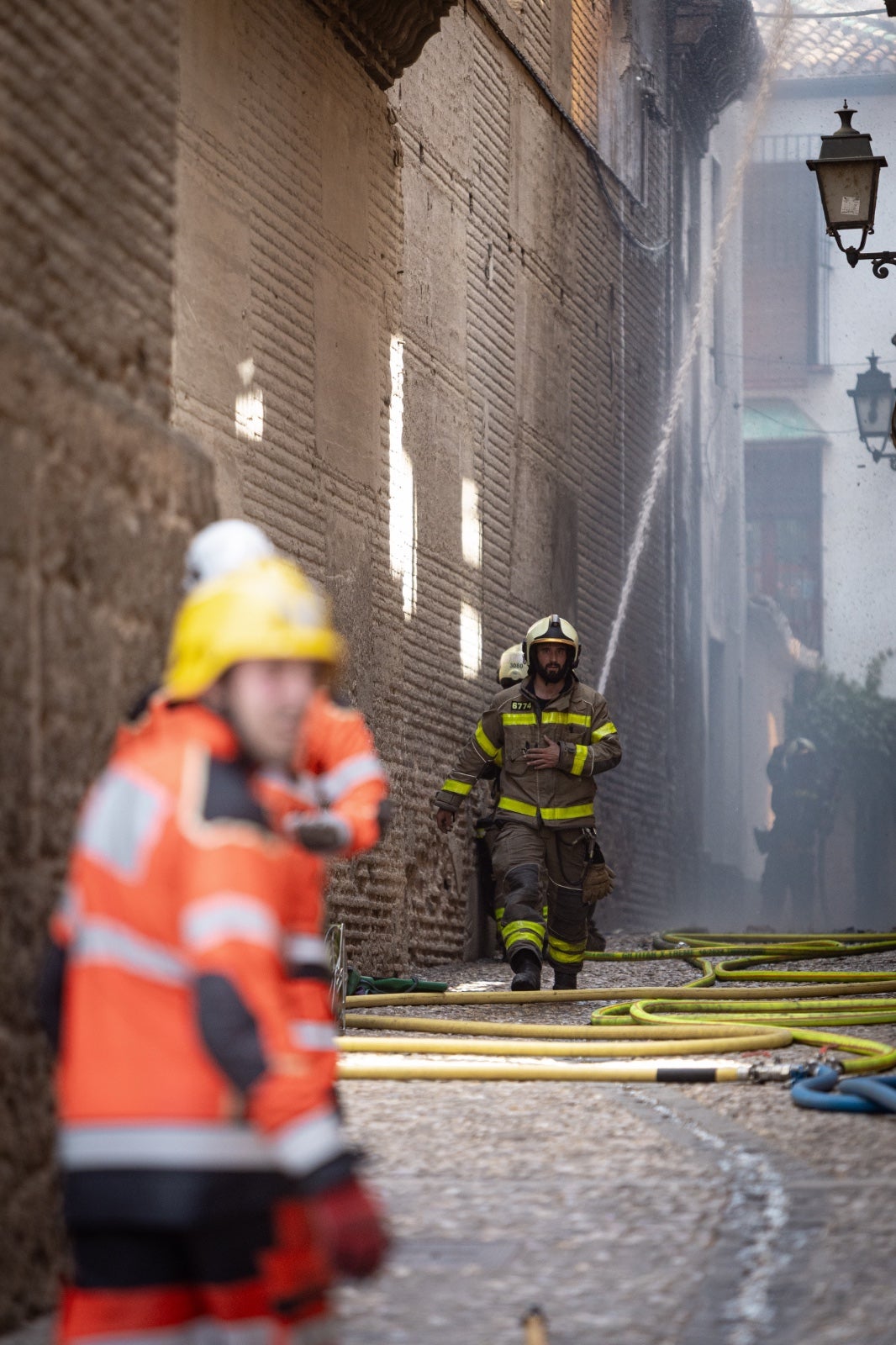 Las espectaculares imágenes del incendio desde el Albaicín