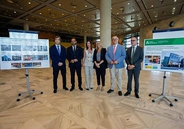 La alcaldesa, Marifrán Carazo, y la consejera Rocío Díaz en la presentación del proyecto.