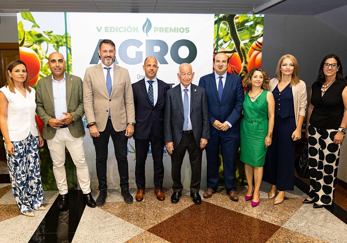 Imagen principal - IDEAL reconoce el éxito del sector hortofrutícola con sus V Premios AGRO