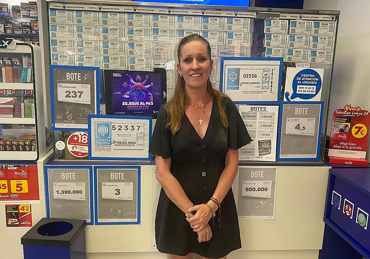 María del Mar del Águila, del estanco de Andrés Segovia.