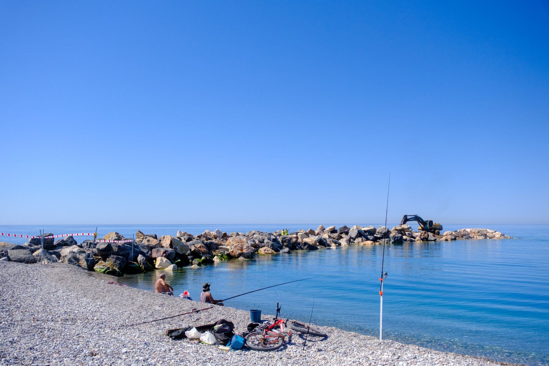 Así está Playa Granada con el espigón al 90%