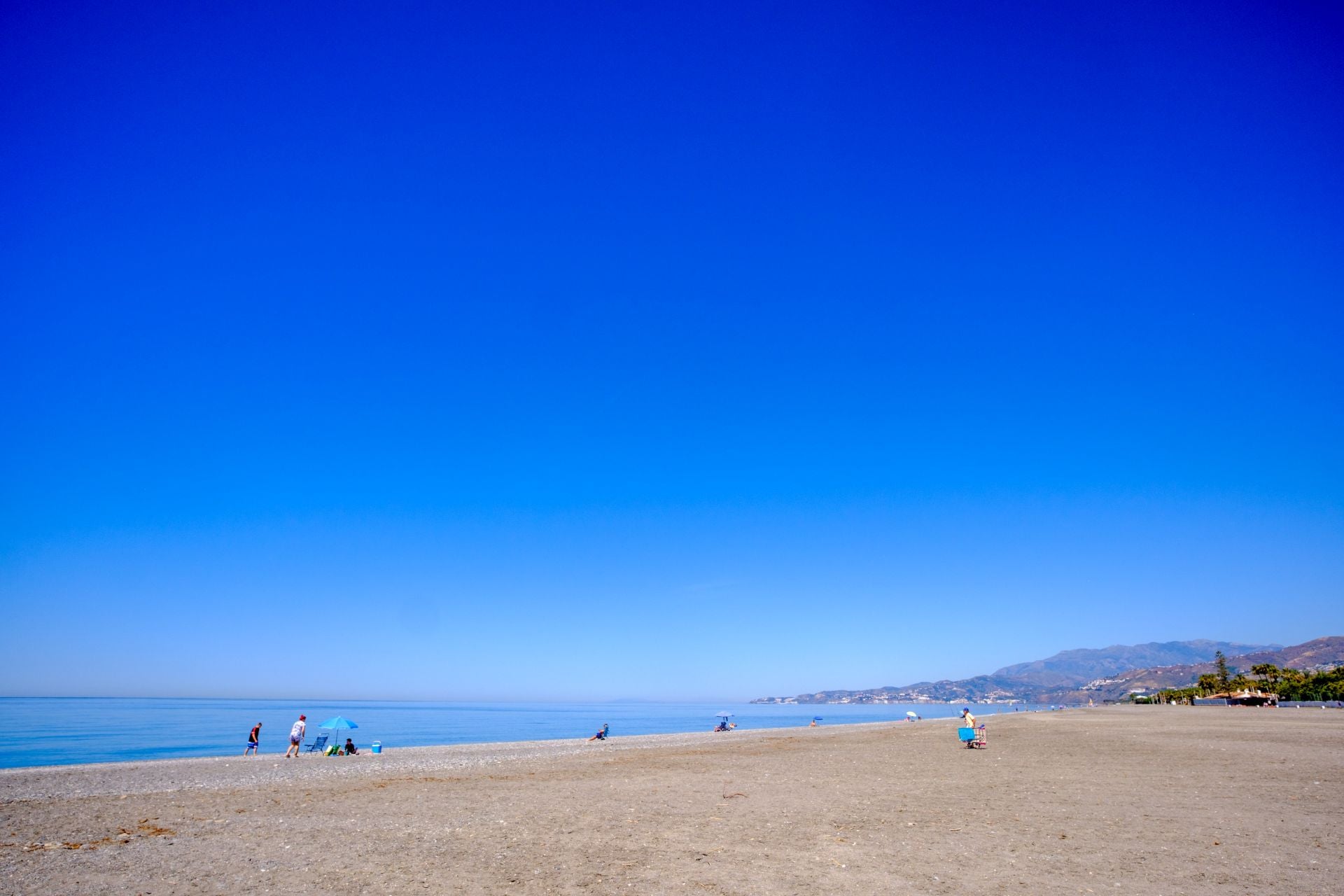 Así está Playa Granada con el espigón al 90%