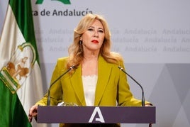 La portavoz del Ejecutivo andaluz y consejera de Economía, Hacienda y Fondos europeos, Carolina España.