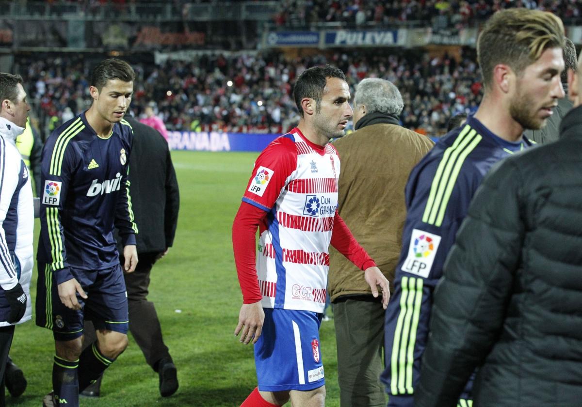 El eterno Cristiano Ronaldo y su gol más singular con el Granada | Ideal