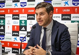 Matteo Tognozzi, en una conferencia como director deportivo del Granada.