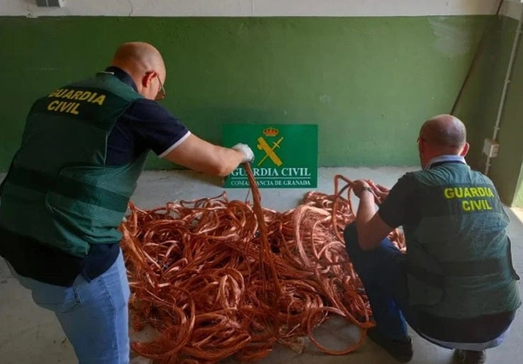 Cable robado en una operación anterior.