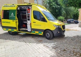 Un hombre fallece en plena calle del barrio del Polígono del Valle