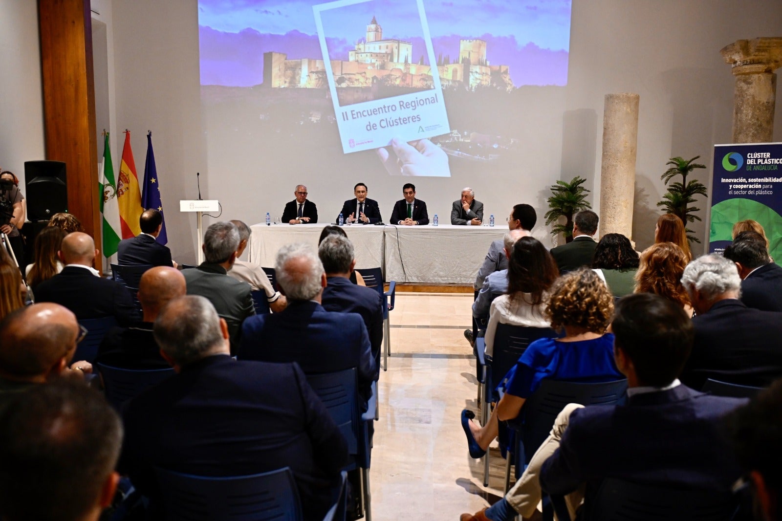 Inauguración del II Encuentro Regional de Clústeres de Innovación, celebrado en Alcalá la Real.