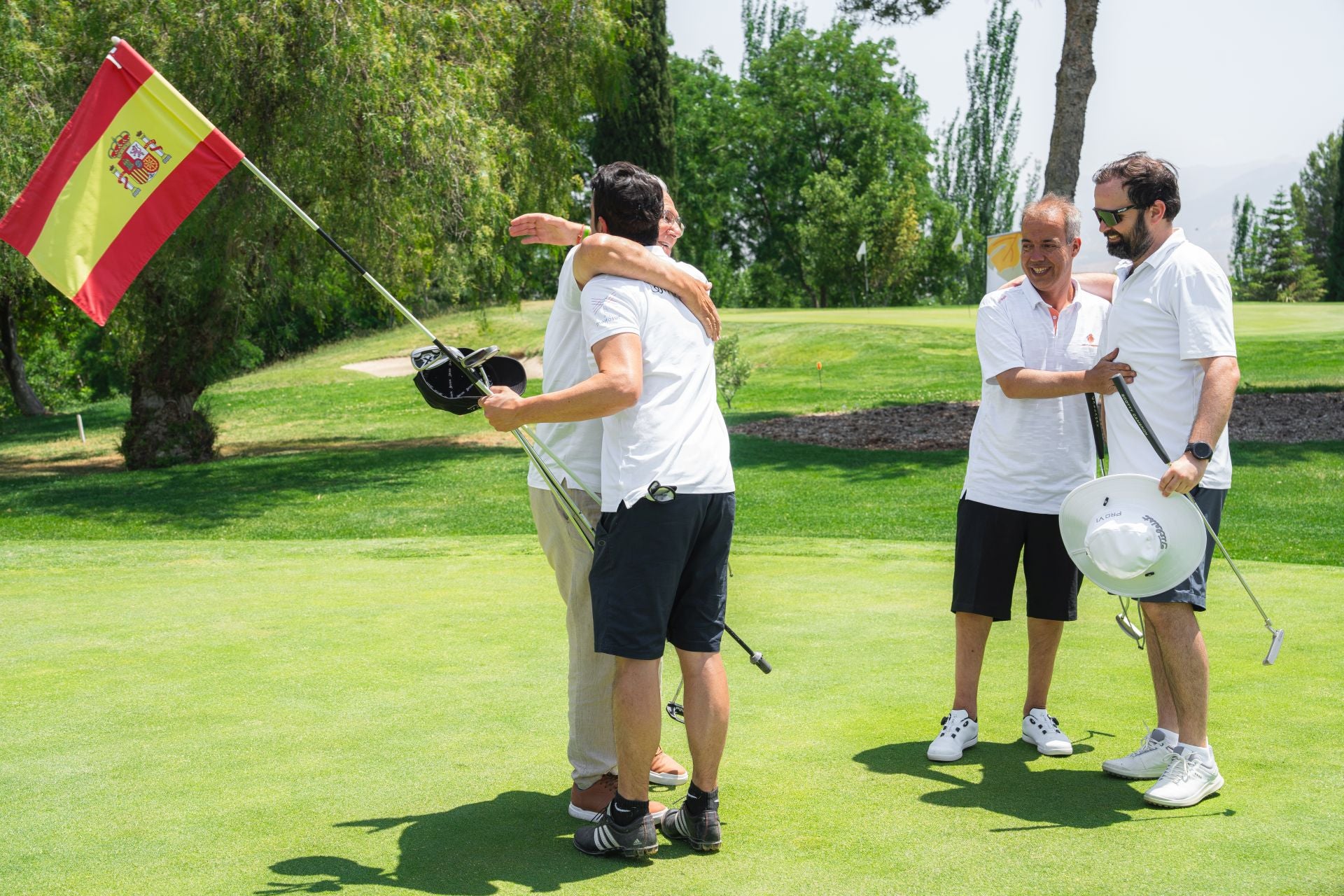 Encuéntrate en el Torneo de Golf del Colegio de Aparejadores de Granada y IV memorial Vicente de Luna Cambil