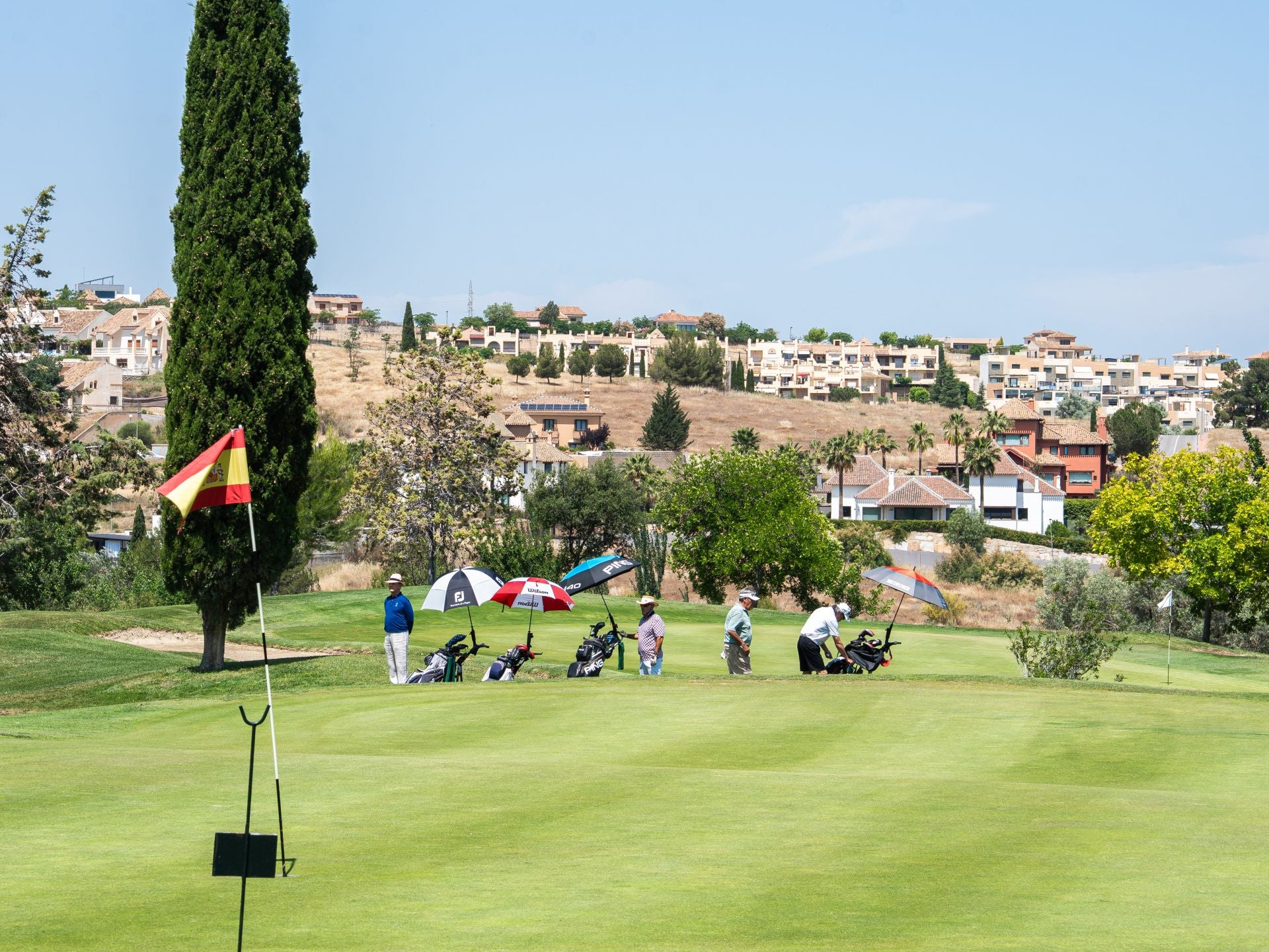 Encuéntrate en el Torneo de Golf del Colegio de Aparejadores de Granada y IV memorial Vicente de Luna Cambil