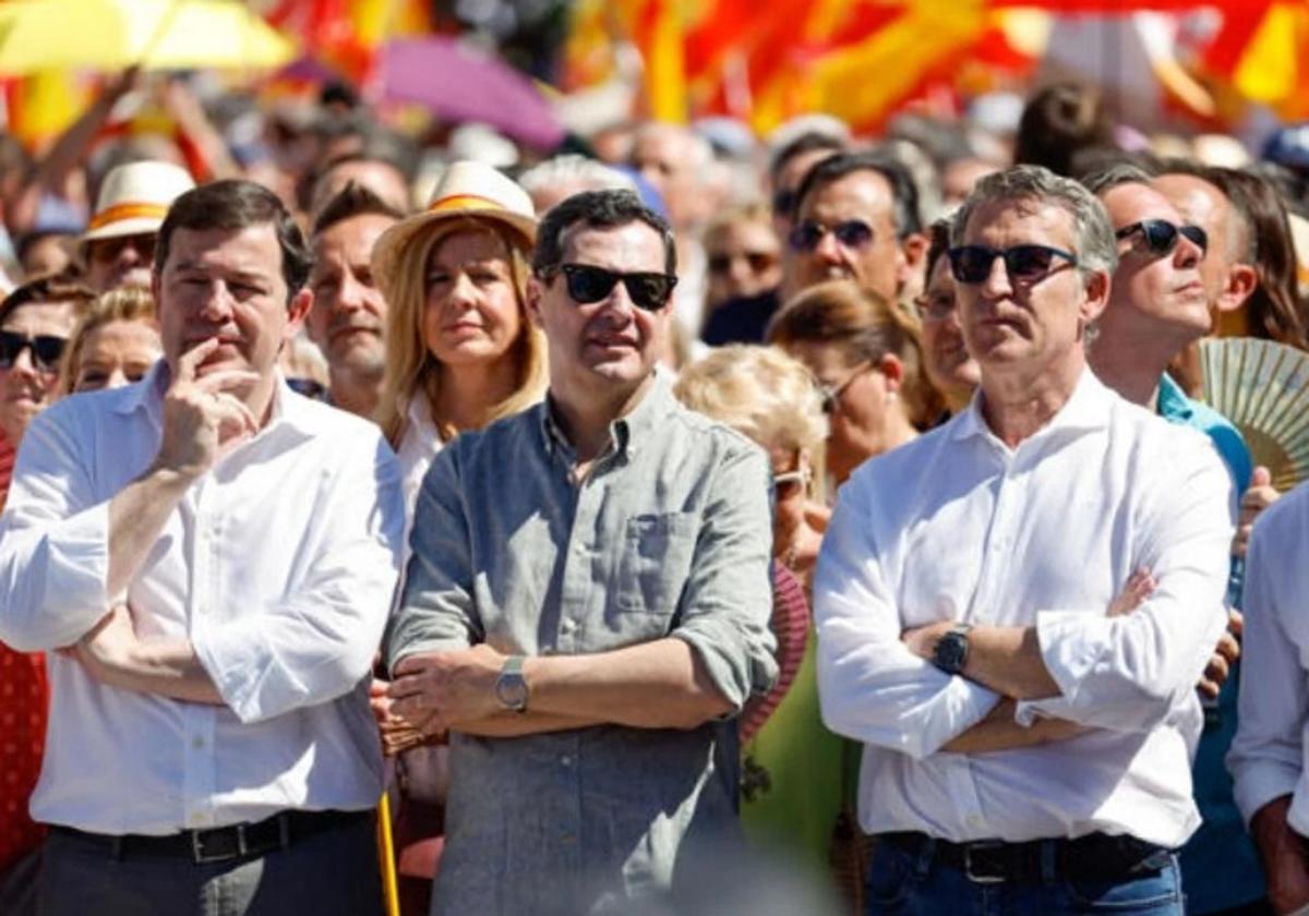 El presidente de la Junta y líder del PP-A, Juanma Moreno, el domingo en la concentración de su partido en Madrid.