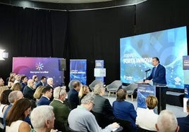 El consejero de Presidencia, Interior, Diálogo Social y Simplificación Administrativa, Antonio Sanz, en la inauguración de la primera Jornada de Forta Innova, en Sevilla.