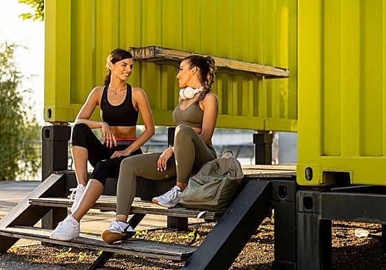 Supercubo lleva su gimnasio autosuficiente a Alhambra Venture: la revolución del fitness sostenible hecha contenedor