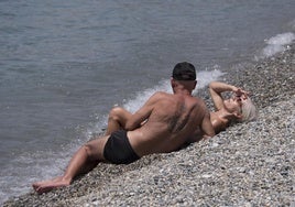 Tomando el sol en la Costa de Granada
