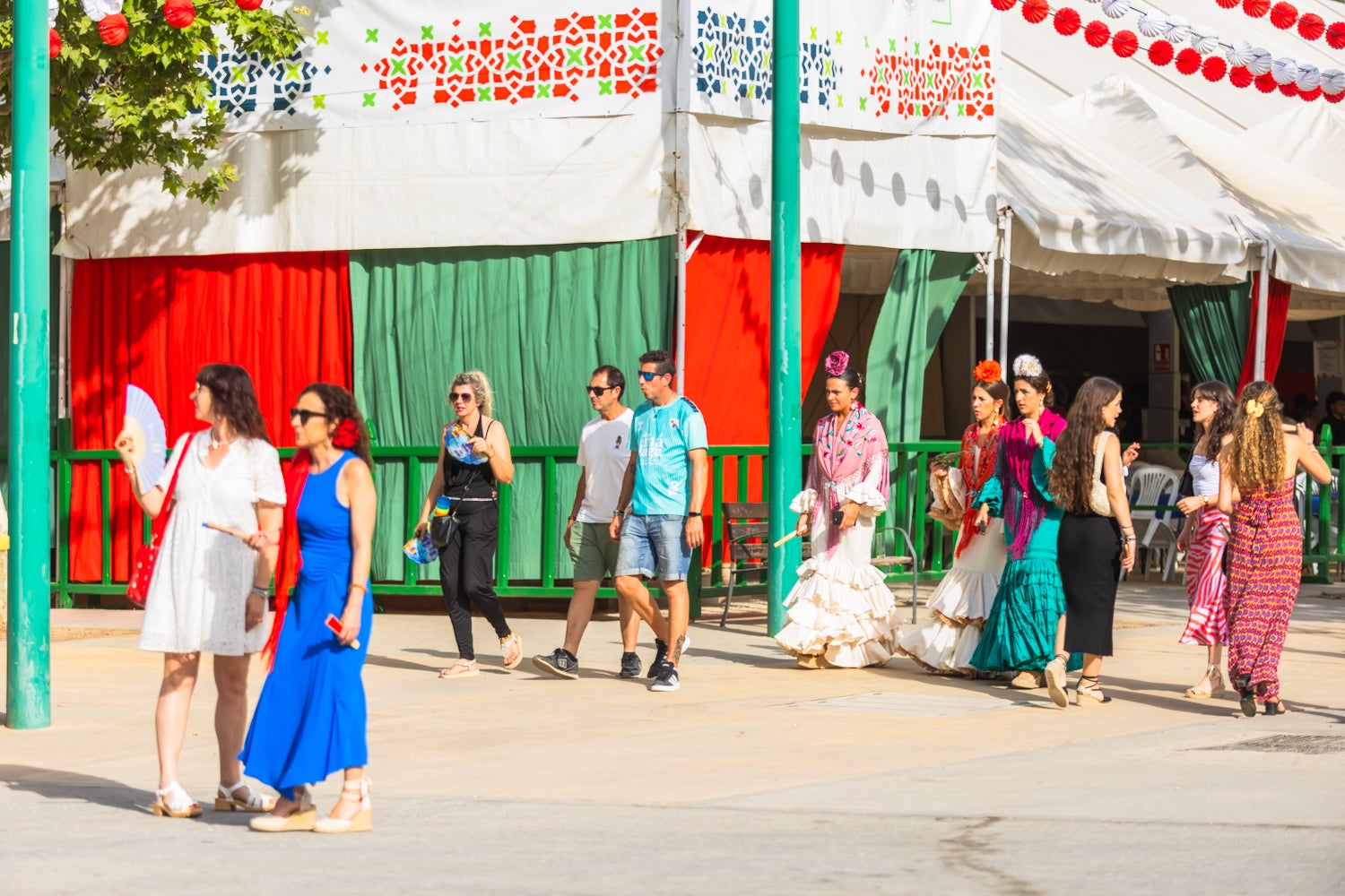 Granada disfruta del domingo de Corpus