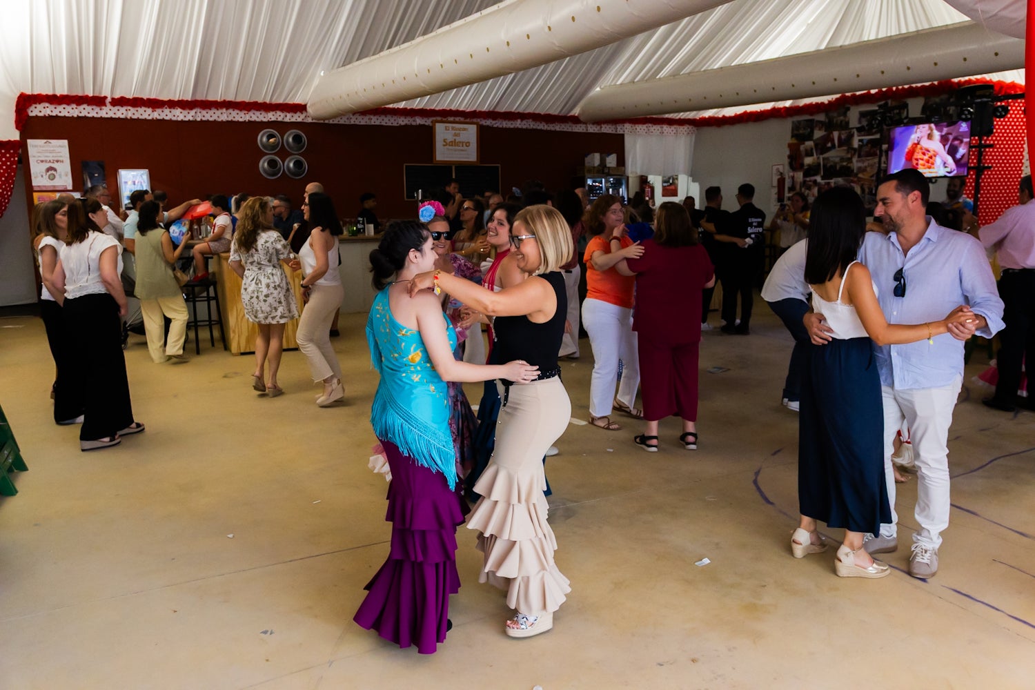 Granada disfruta del domingo de Corpus