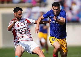 Un lance del partido entre Andorra y Ponferradina.