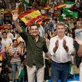 Moreno, junto a Feijoó este domingo en un acto del partido en Málaga