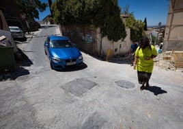El Ayuntamiento de Granada estudia la reserva de aparcamientos para residentes en el Albaicín