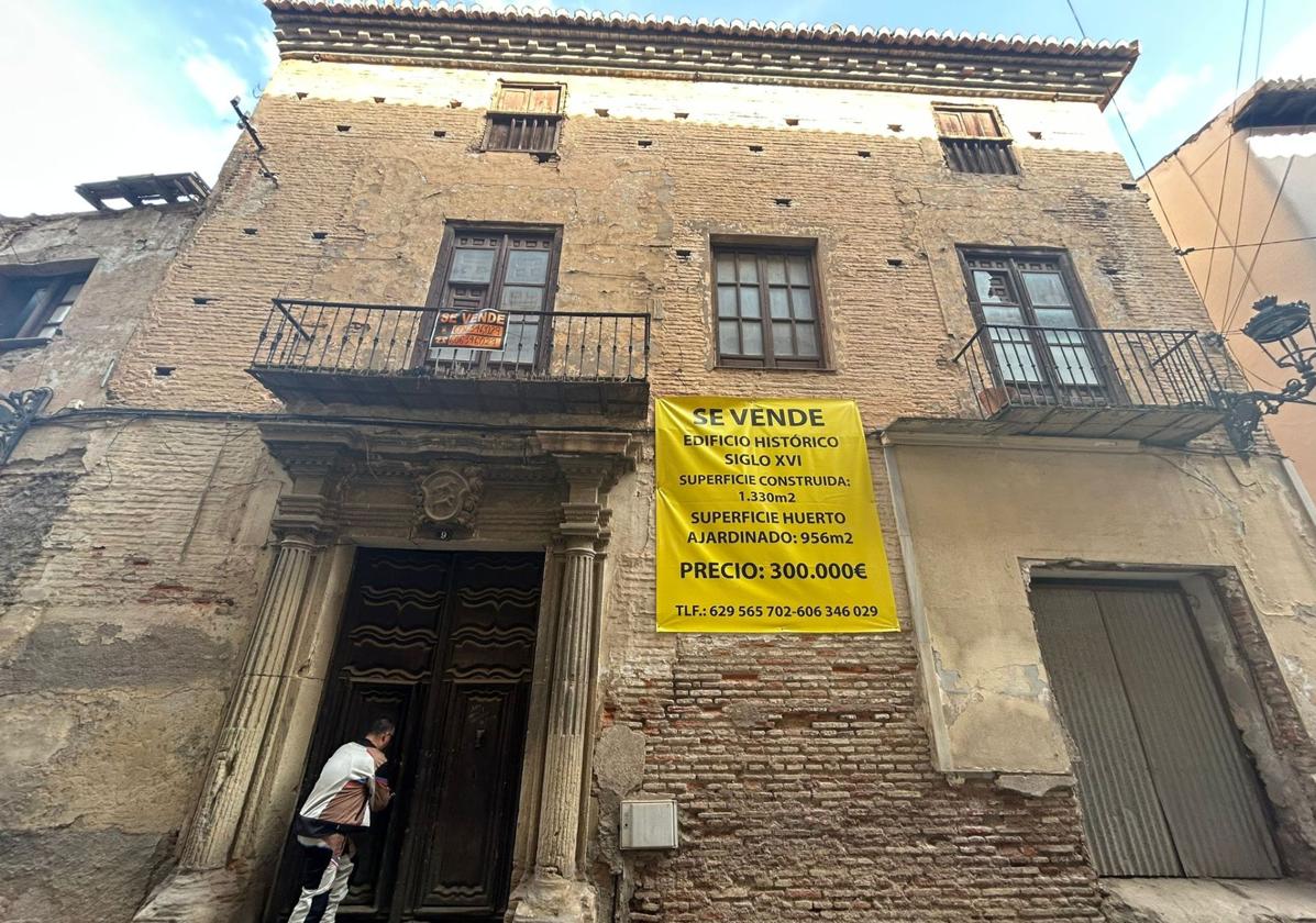 Fachada de la Casa de los Barthe, en Guadix