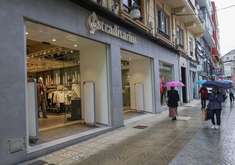 Los tres lotes de cosméticos de Stradivarius retirados por Sanidad