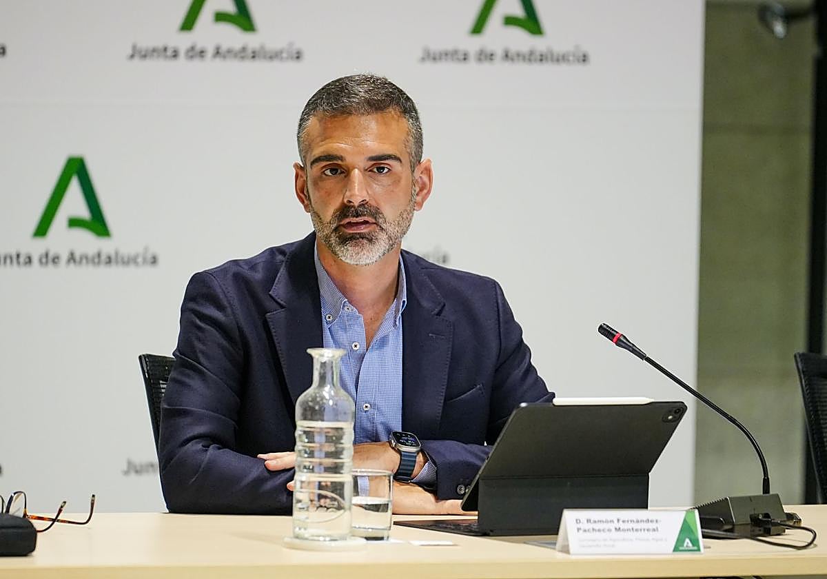 Fernández-Pacheco aborda con el sector agrario la PAC post 2027 en la Mesa de Interlocución.