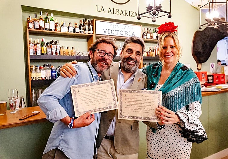 La Ruiseñora no ha dudado en respaldar a la Albariza, con quien comparte también los mismos valores familiares y tradicionales de la ciudad.