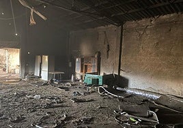 Lugar incendiado tras sofocar las llamas.