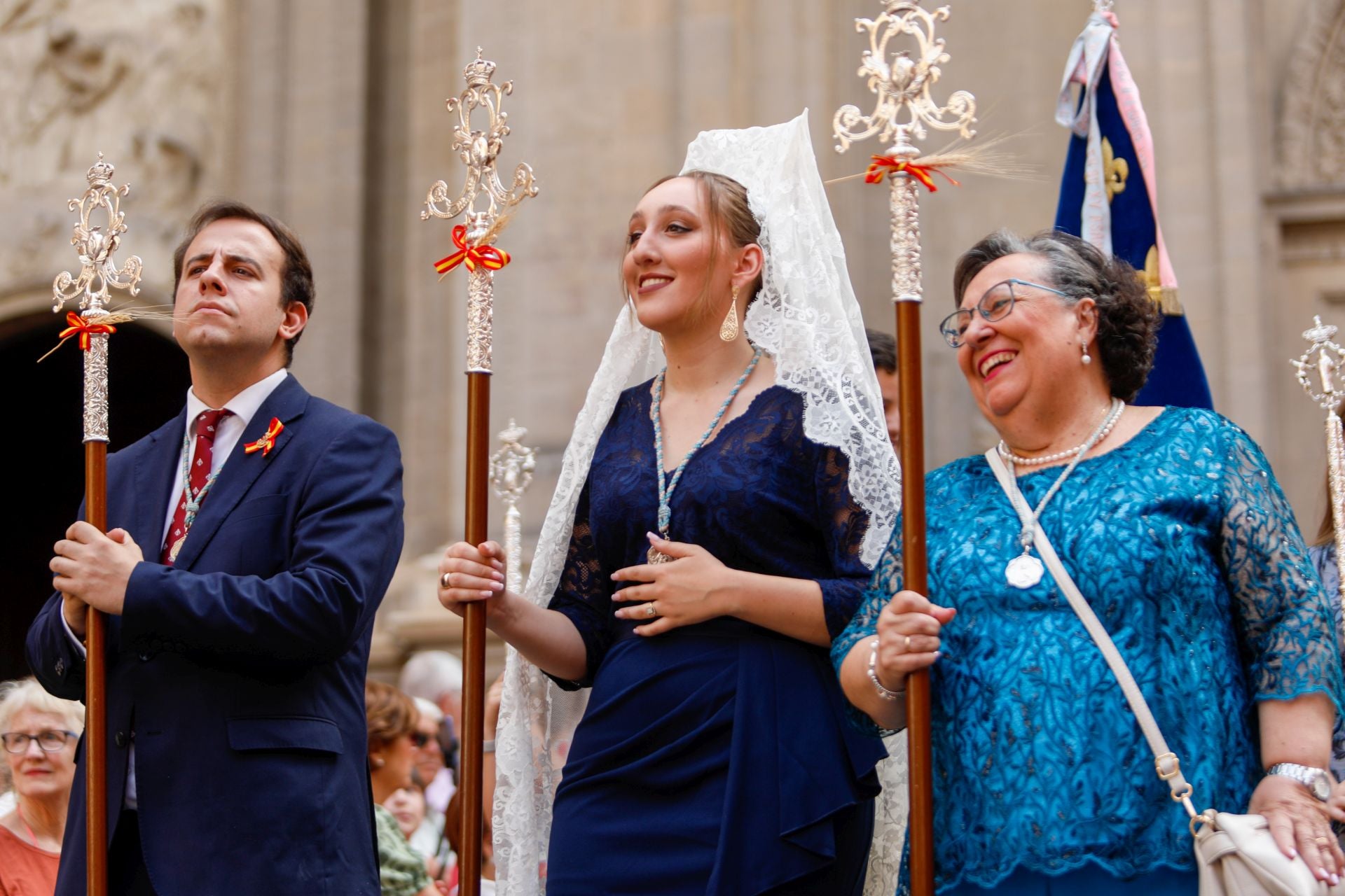 La procesión del Corpus recorre Granada en su día festivo