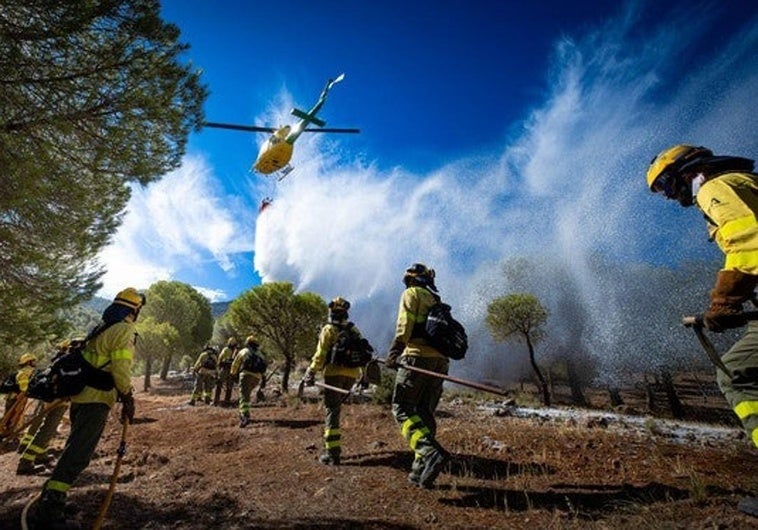 Más de 23.300 personas viven en zonas con riesgo de incendio forestal en Granada capital