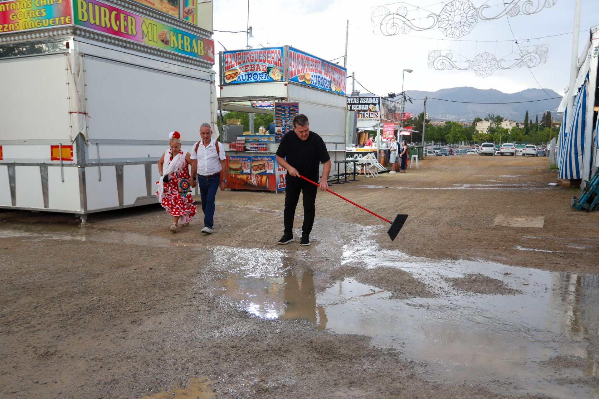 Las mejores imágenes del viernes de Corpus: los Morente, los Mutantes y la manta de agua