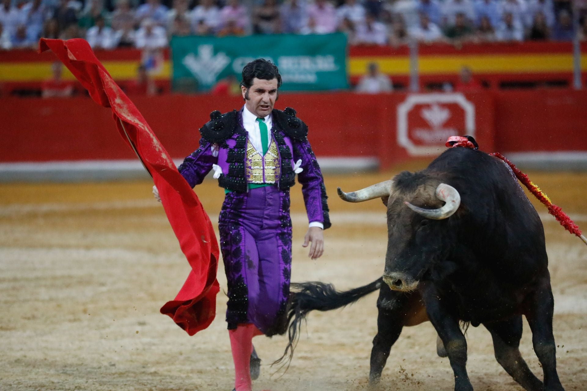 Las mejores imágenes del viernes de Corpus en la Plaza de Toros de Granada