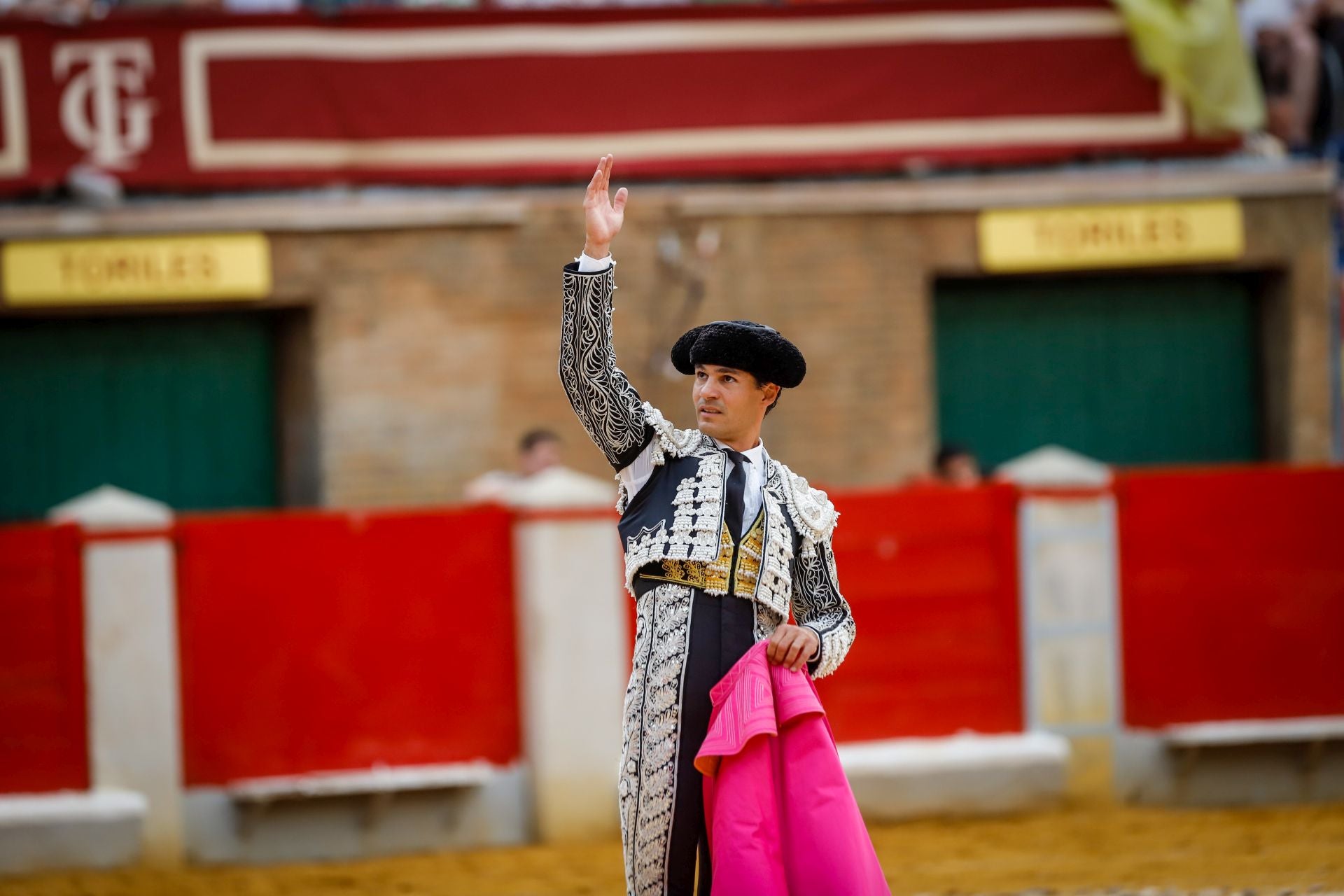 Las mejores imágenes del viernes de Corpus en la Plaza de Toros de Granada