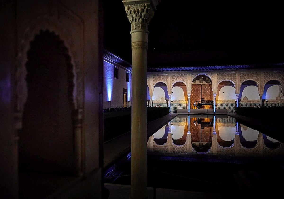 Patio de los Arrayanes.