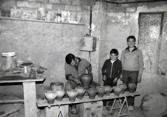 Blas Casares Morales en 1979 en una imagen con sus hijos Blas y Fernand