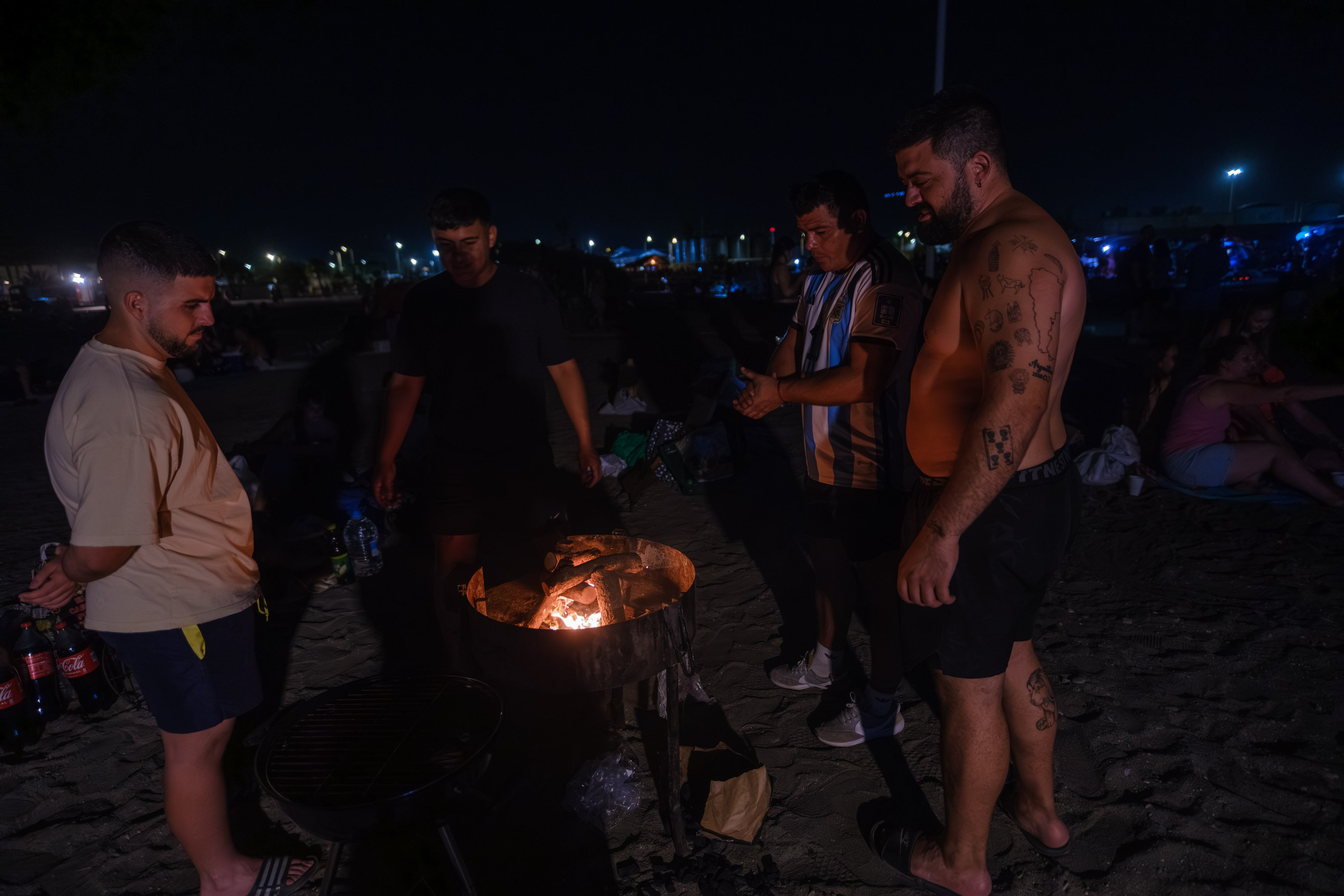 La noche de San Juan en la Costa de Granada, en imágenes