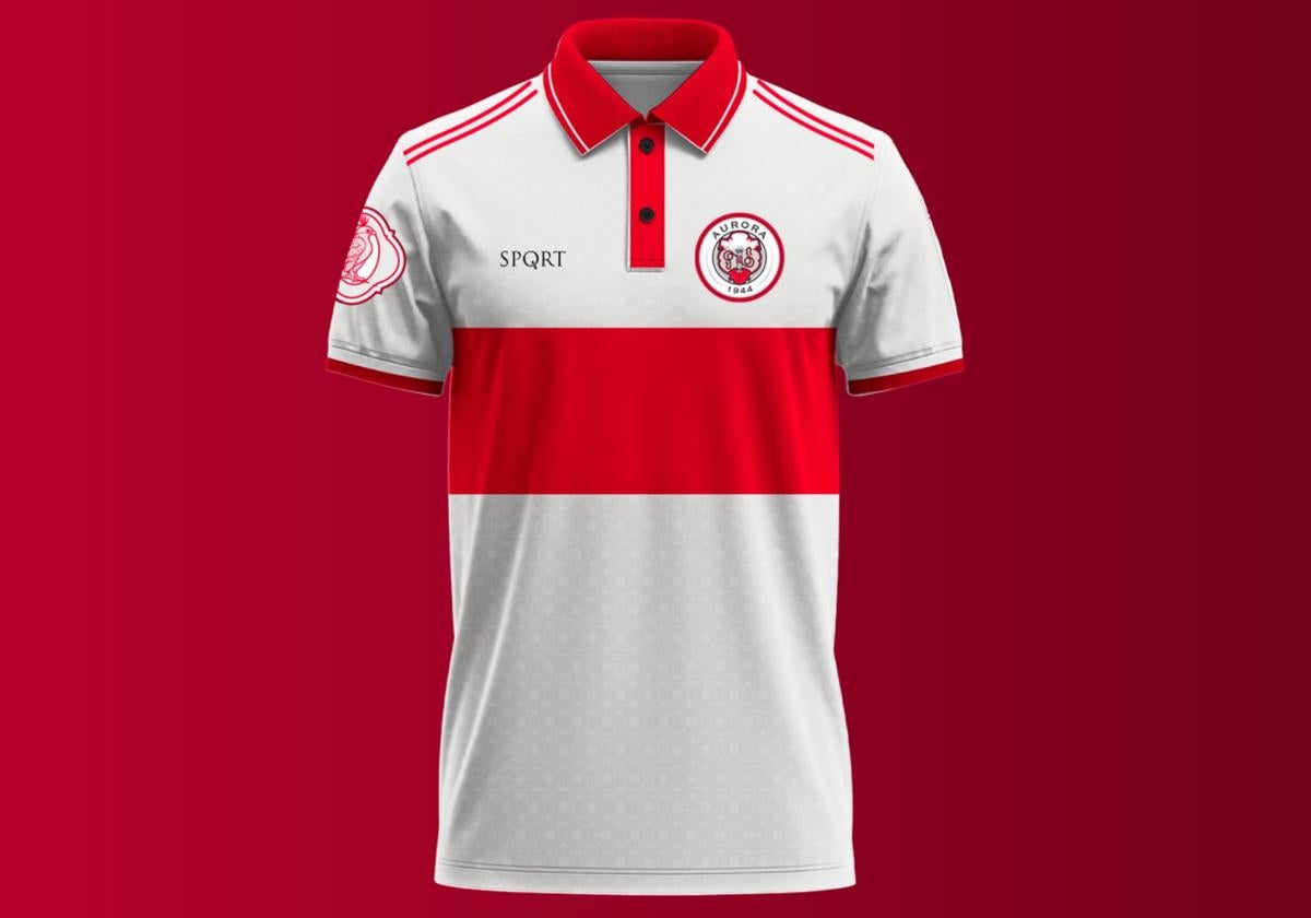 La hermandad de Granada con una camiseta al más puro estilo...