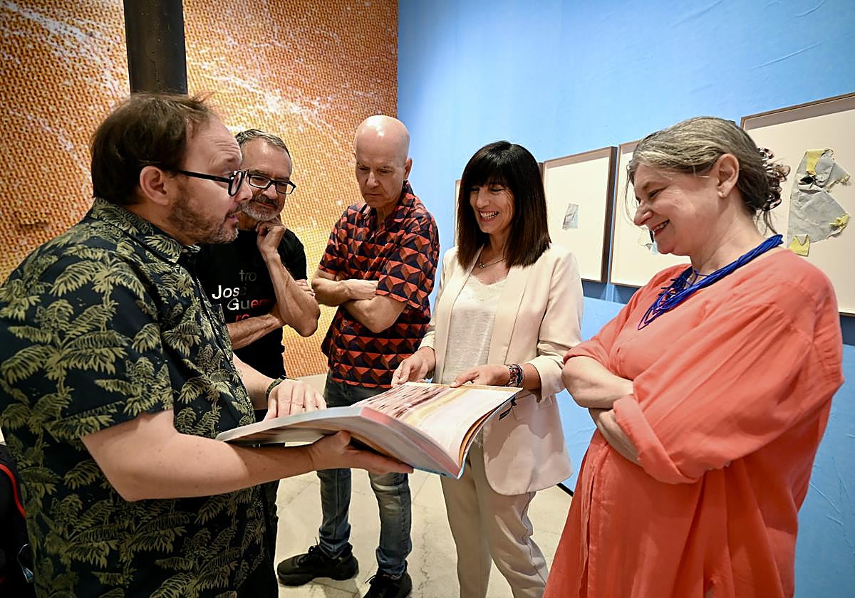 'Espacio disponible', de Eduardo Nave, un retrato de las ruinas de la modernidad publicitaria en el Centro Guerrero