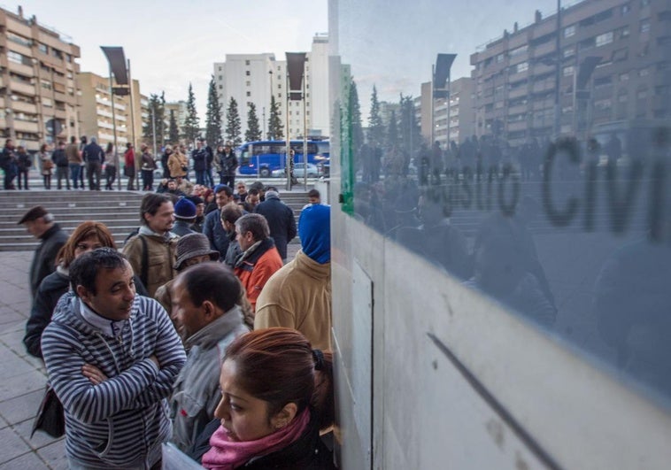 Los funcionarios alertan del «colapso» en la implantación del nuevo Registro Civil