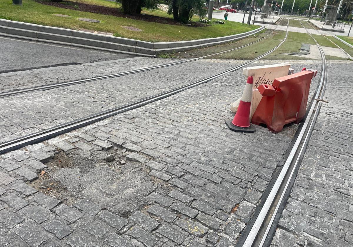 El Ayuntamiento insta a la Junta a reparar el adoquinado del...
